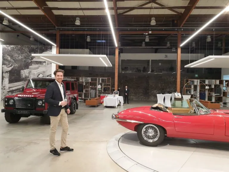 Image gallery marquee