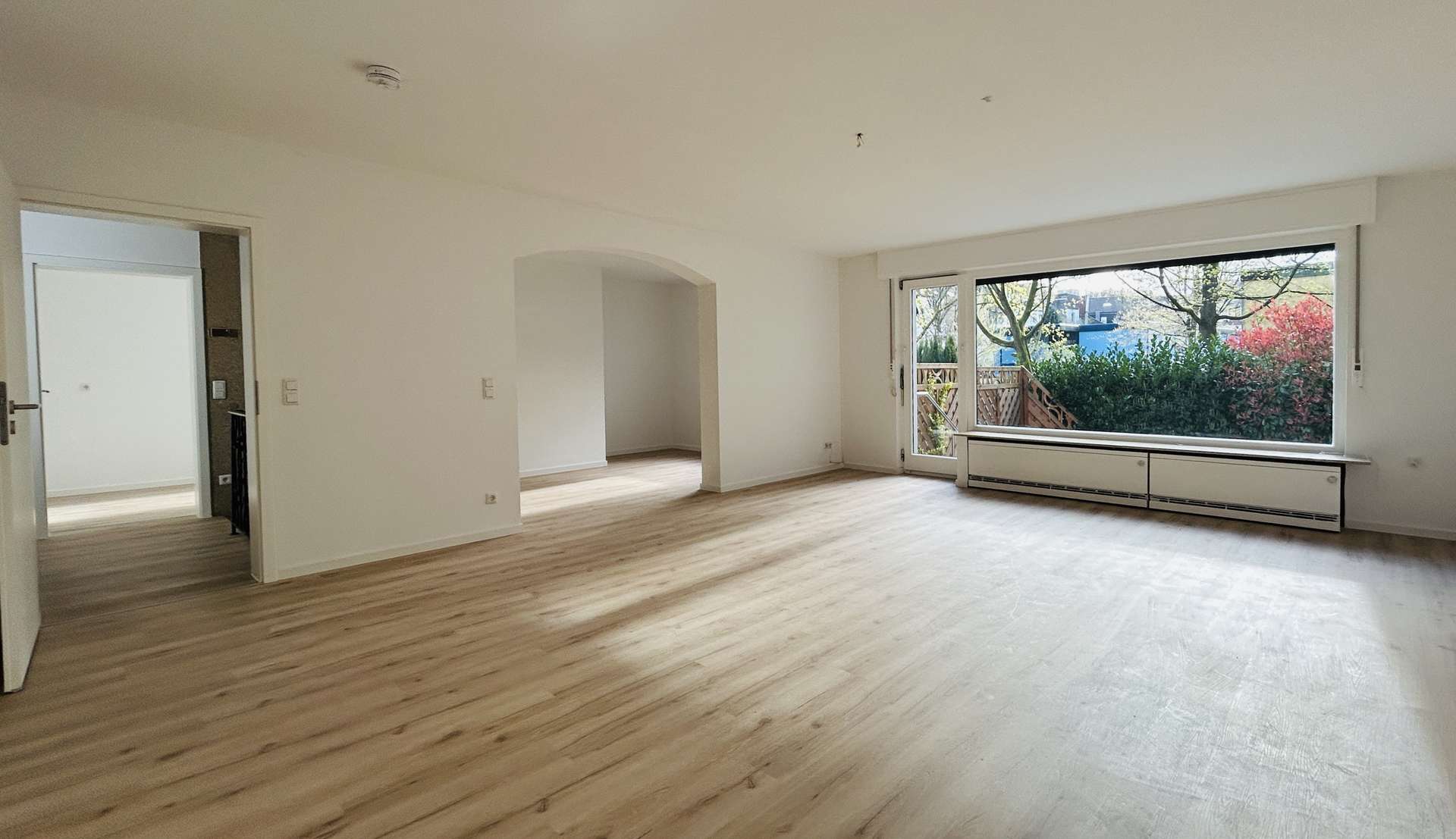 Wohnzimmer Blickrichtung Esszimmer